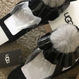 UGG Other - Ugg poppy slippers UGG Other - Ugg poppy slippers
